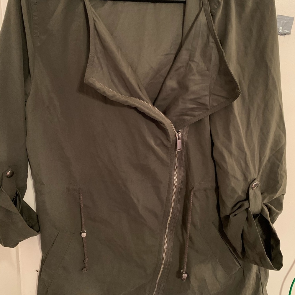 NWOT Relaxed comfy jacket. M.